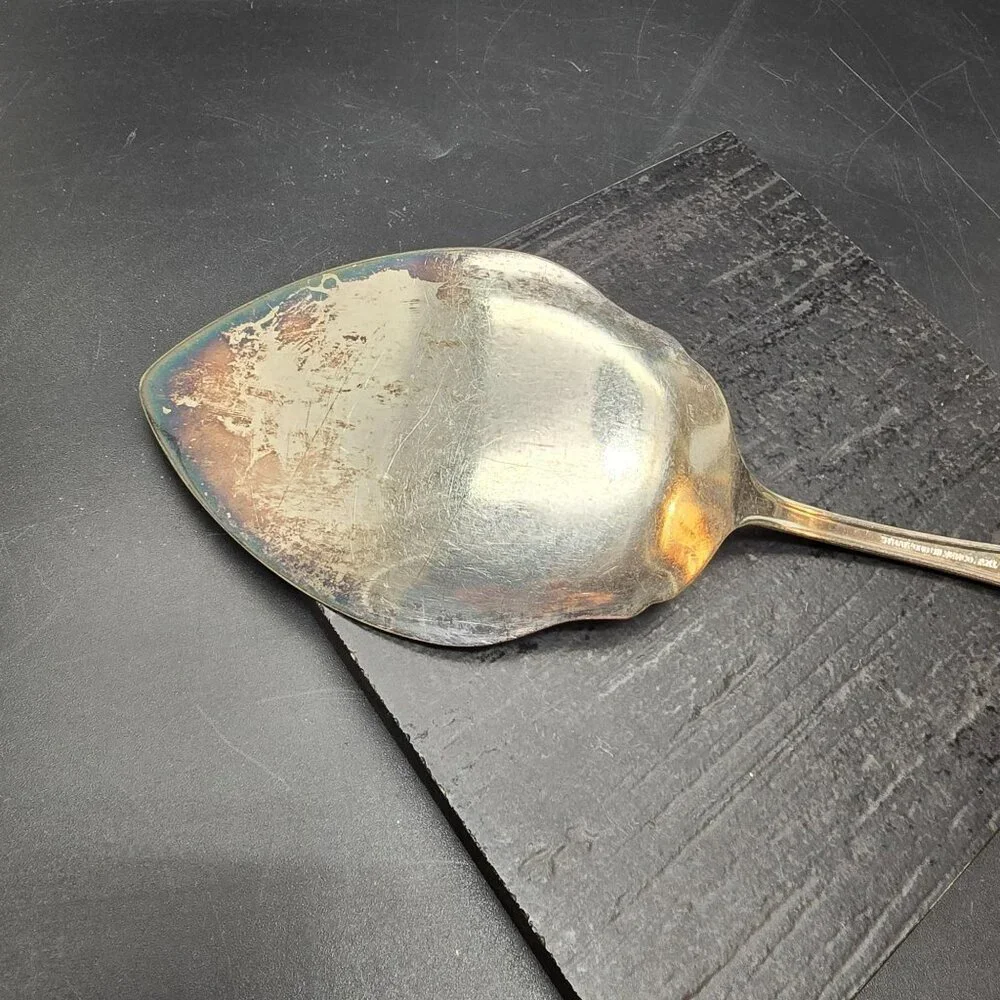 Vintage Stratford Silverplate Pie Server With Ornate Floral Handle Design HS269